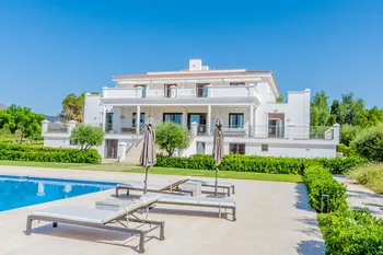 Villa en Guadalmina Alta - M115333