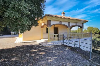 Finca / Country Home in Coín - M157357