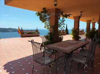 Villa in La Herradura - M175039