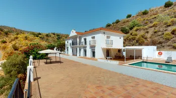 Villa en Macharaviaya - M175726