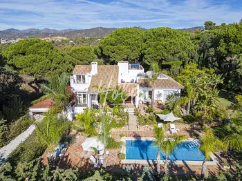 Villa en Marbella - M200998