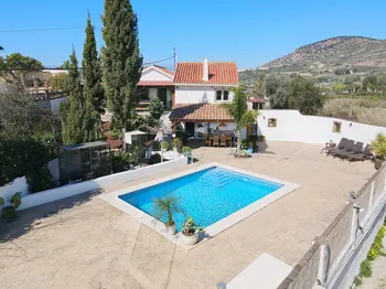 Villa in Alhaurín el Grande - M203772