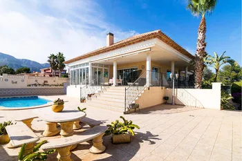 Villa in La Nucia - M210090