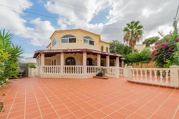 Villa in La Nucia - M210210