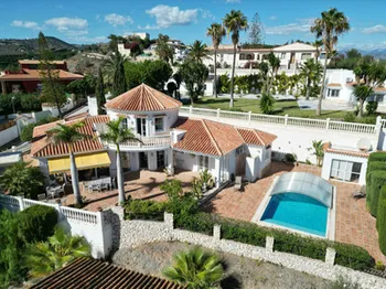 Villa en Almayate - M234838