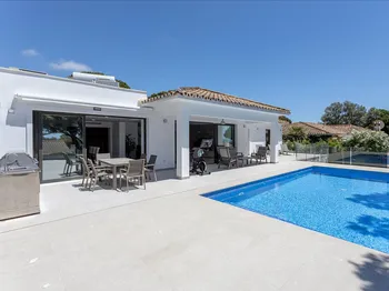 Villa en Artola - M239568