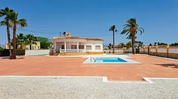 Villa en Catral - M265245