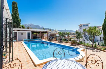 Villa en Nerja - M268116