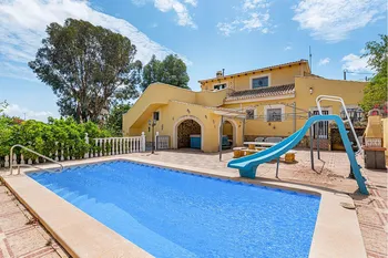 Villa en Jacarilla - M269634