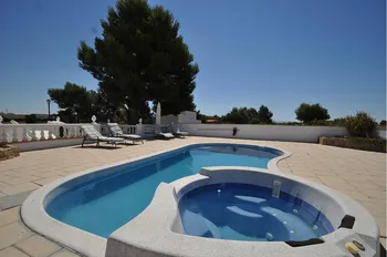 Villa en Villena - M269974