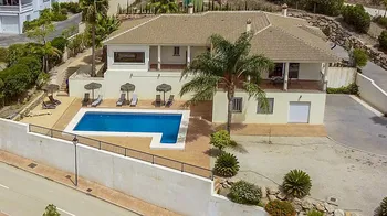 Villa en Periana - M270025