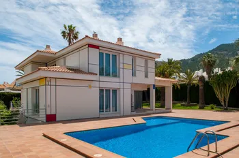 Villa en Albir - M273124