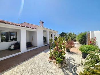 Villa en El Faro - M275037