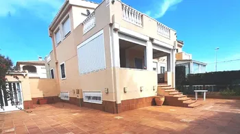 Villa en La Mata - M275412