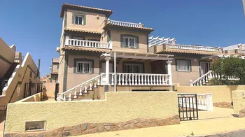 Villa en Villamartin - M275823