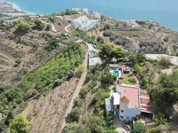 Villa en Nerja - M277106