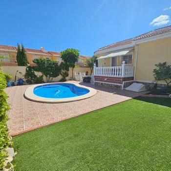 Villa en Ciudad Quesada - M277688