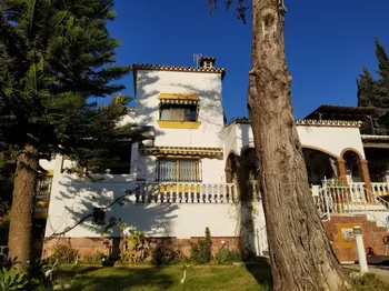 Villa en Sierrezuela - M277965