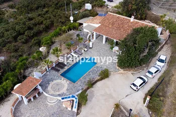 Villa en Almayate - M280722