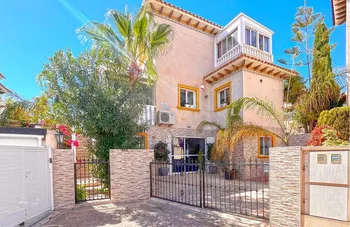 Villa en La Zenia - M282037