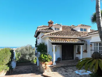 Villa en Sierrezuela - M283950