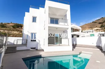 Villa en Nerja - M291066