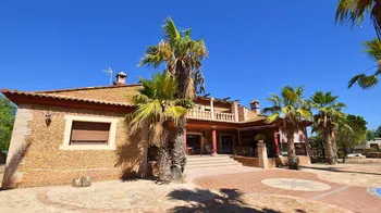 Finca / Propiedad rural en Los Montesinos - M292201