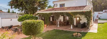 Villa in Mijas Costa - M057696