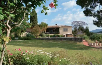 Finca / Country Home in Benahavís - M073604