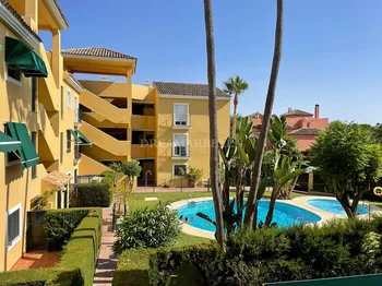 Apartment in Estepona - DRM096725